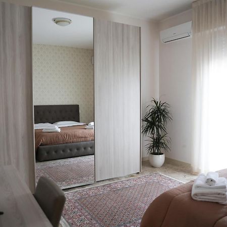 Blancohouse - Berto Luxury Rimini Centro Storico Lejlighed Eksteriør billede