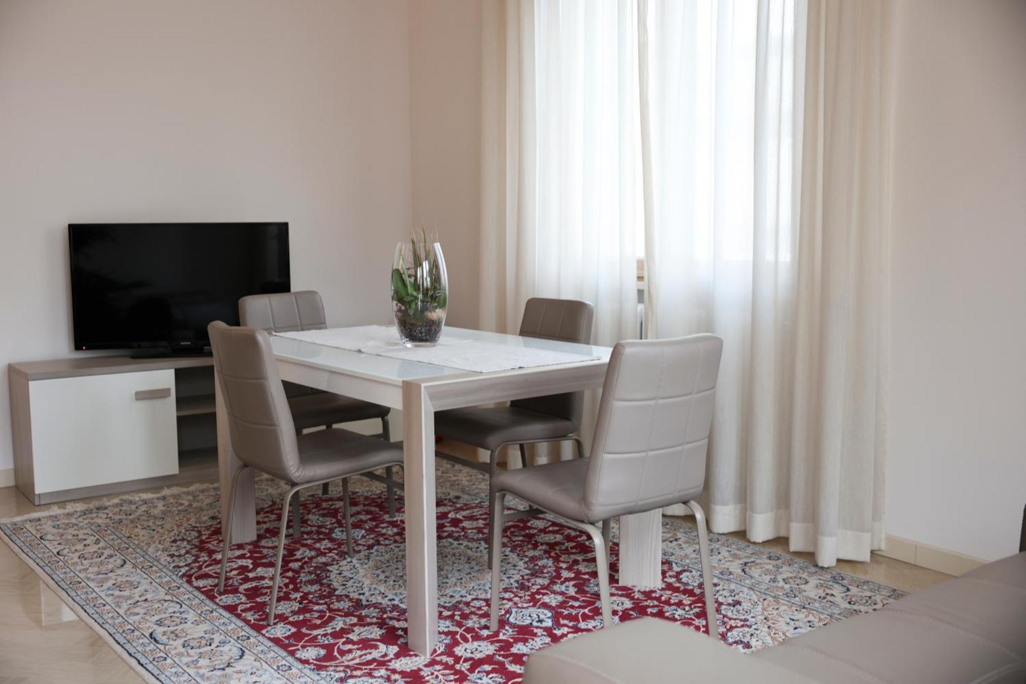 Blancohouse - Berto Luxury Rimini Centro Storico Lejlighed Eksteriør billede